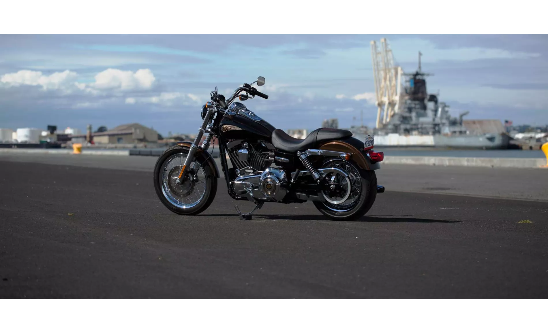 Harley-Davidson Dyna Super Glide Custom FXDC 2013
