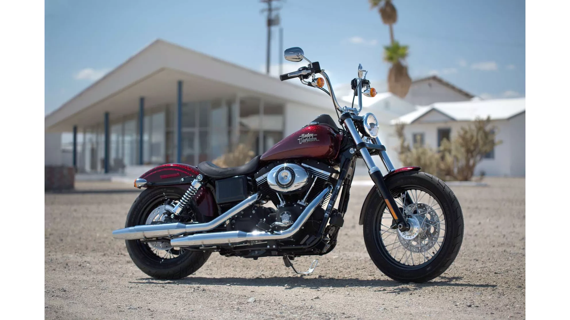 Harley-Davidson Dyna Street Bob FXDB - Image 4 Harley-Davidson Dyna Street Bob FXDB - Image 4
