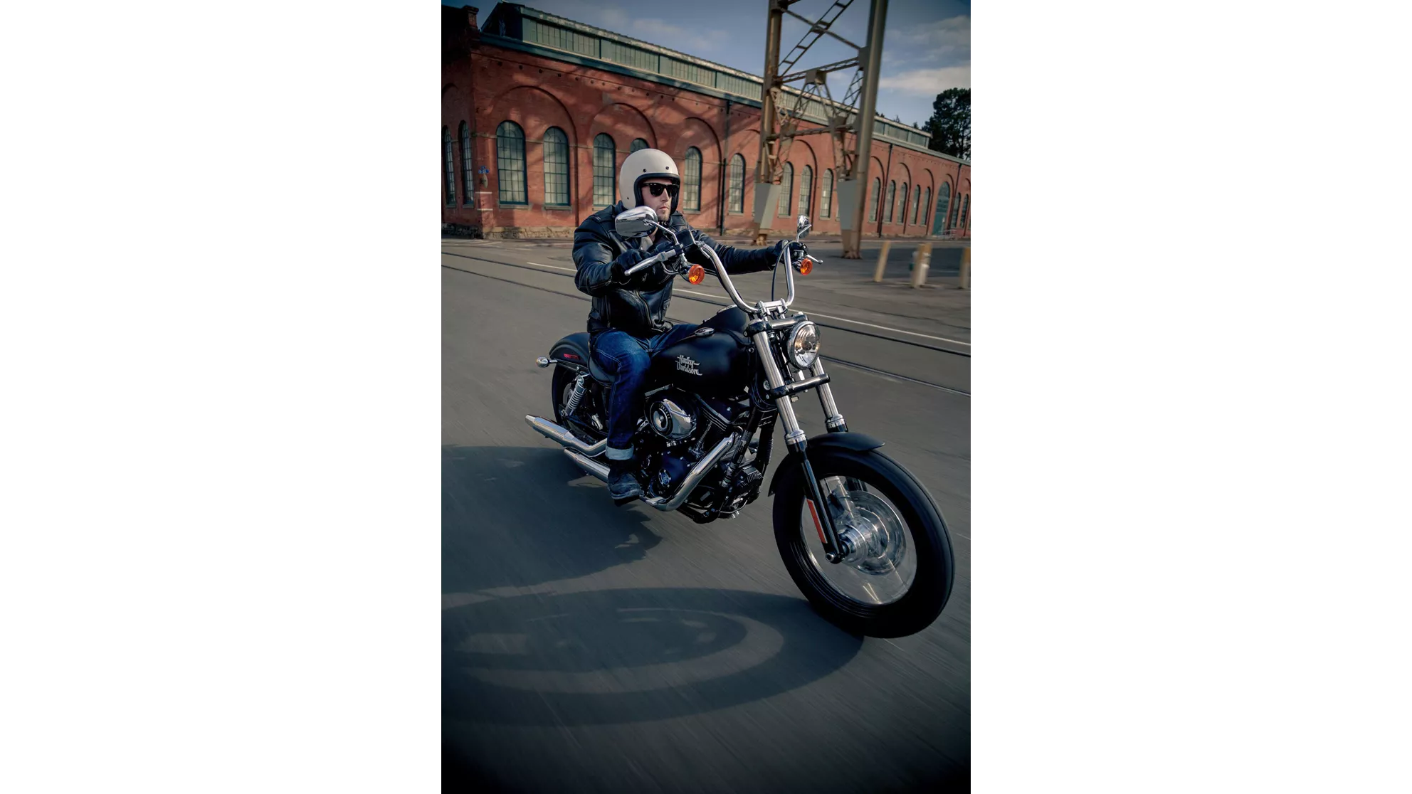 Harley-Davidson Dyna Street Bob FXDB - Image 8 Harley-Davidson Dyna Street Bob FXDB - Image 8