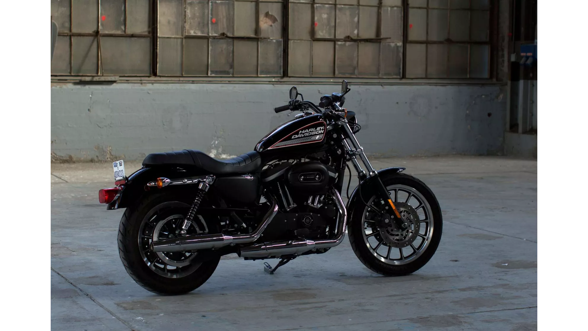 Harley-Davidson Sportster XL 883 R Roadster - Image 1 Harley-Davidson Sportster XL 883 R Roadster - Image 1