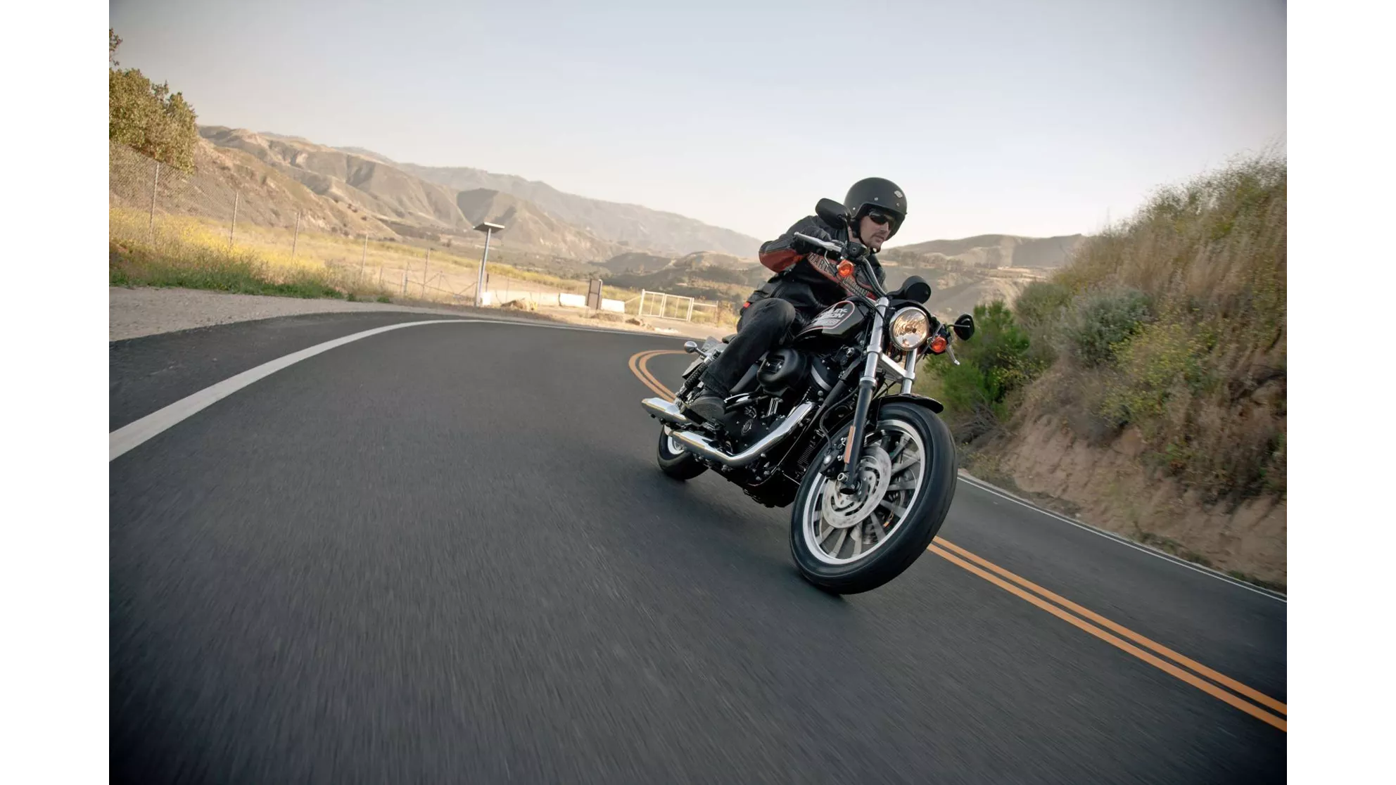 Harley-Davidson Sportster XL 883 R Roadster - Image 3 Harley-Davidson Sportster XL 883 R Roadster - Image 3