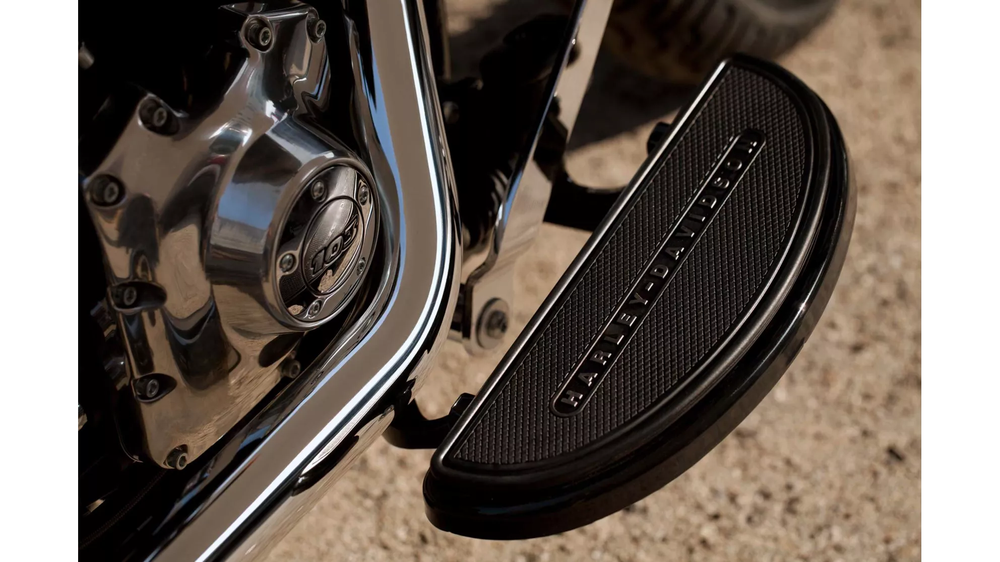 Harley-Davidson Softail Slim FLS - Image 9 Harley-Davidson Softail Slim FLS - Image 9