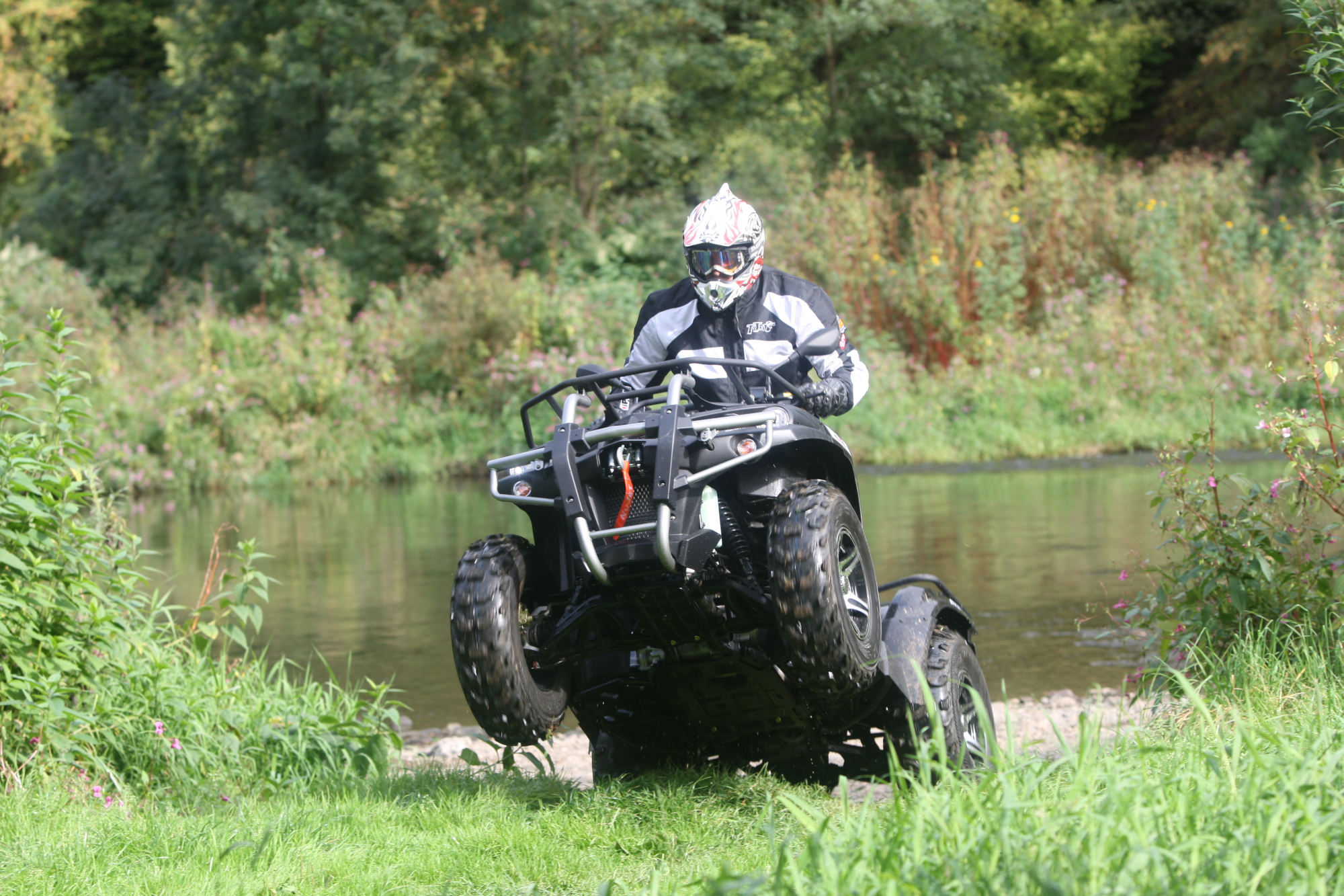 Triton Outback 400 4x4 - Obrázek 1