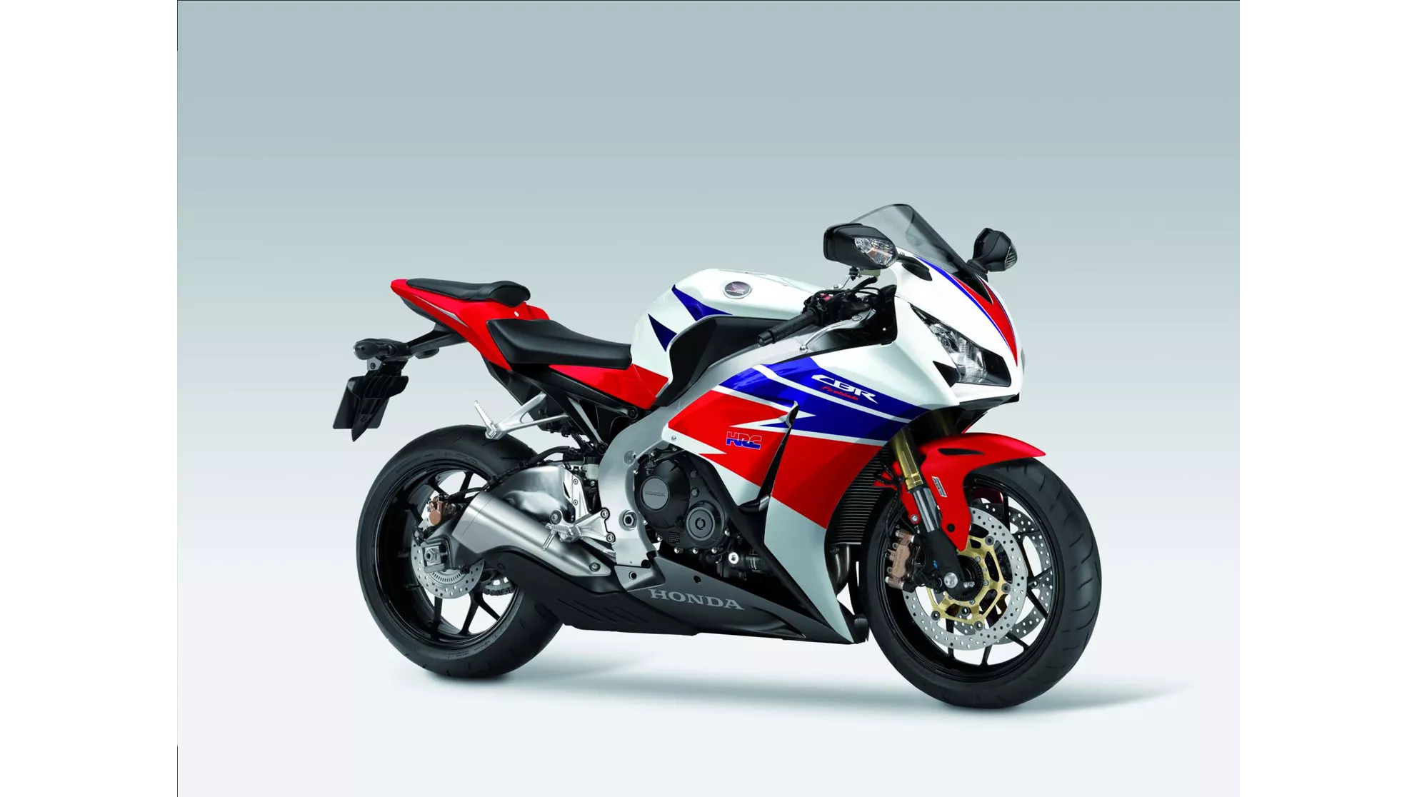 Honda CBR1000RR Fireblade - Image 8 Honda CBR1000RR Fireblade - Image 8