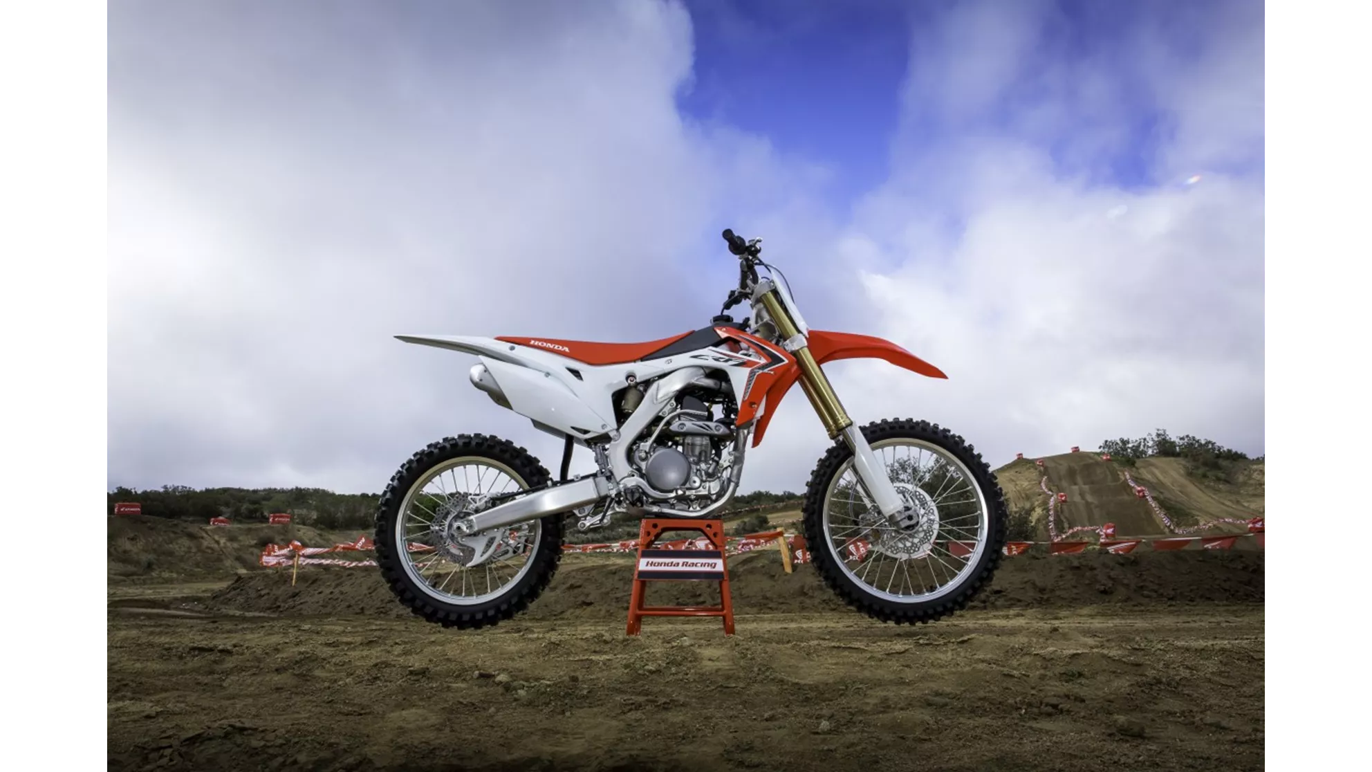 Honda CRF250R - Image 6 Honda CRF250R - Image 6