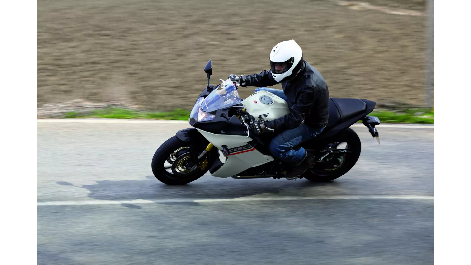 Honda CBR 600 F - Image 3 Honda CBR 600 F - Image 3