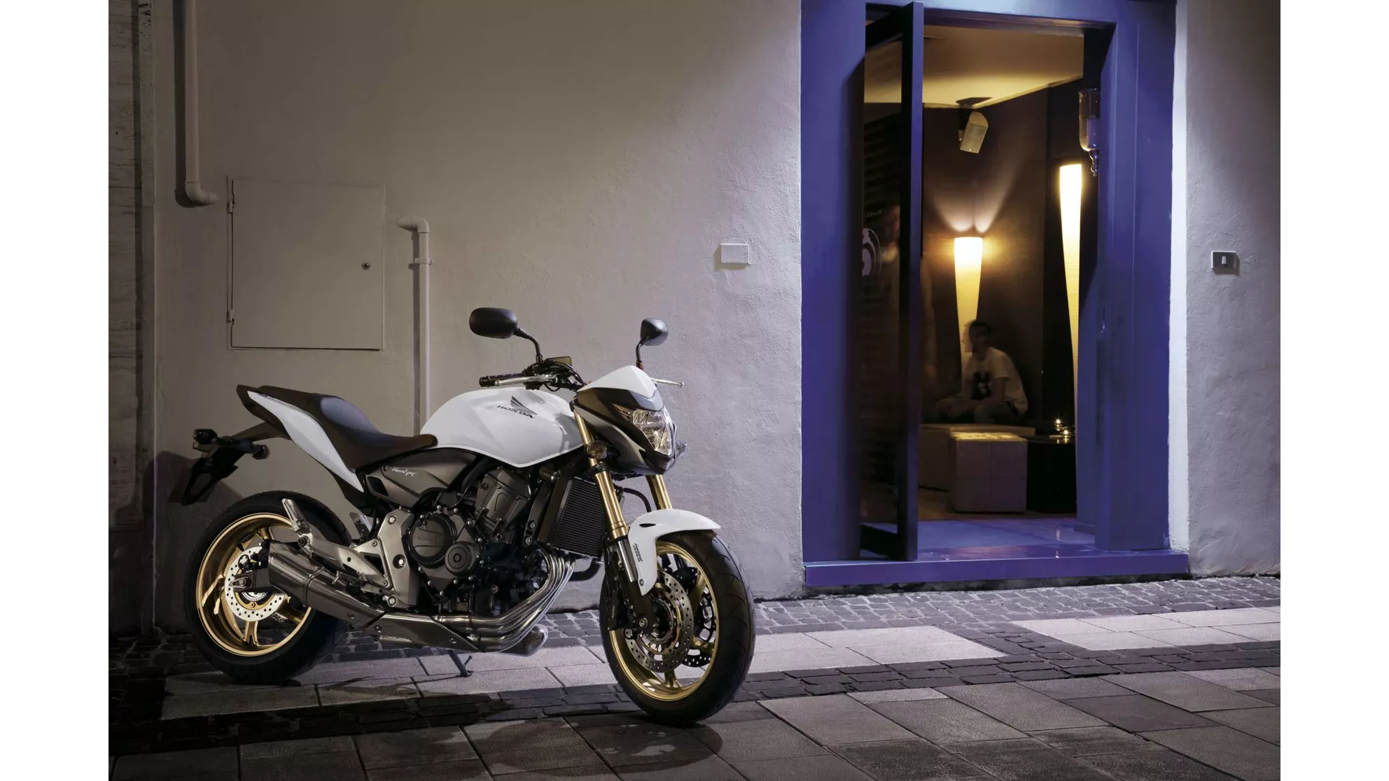 Honda CB 600 F Hornet - Image 2 Honda CB 600 F Hornet - Image 2