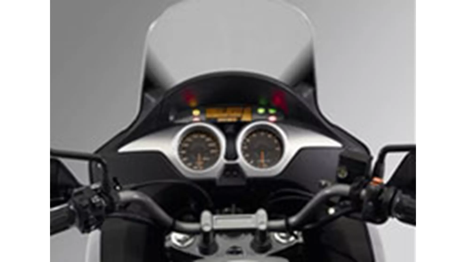 Honda XL 1000 V Varadero - Image 8 Honda XL 1000 V Varadero - Image 8
