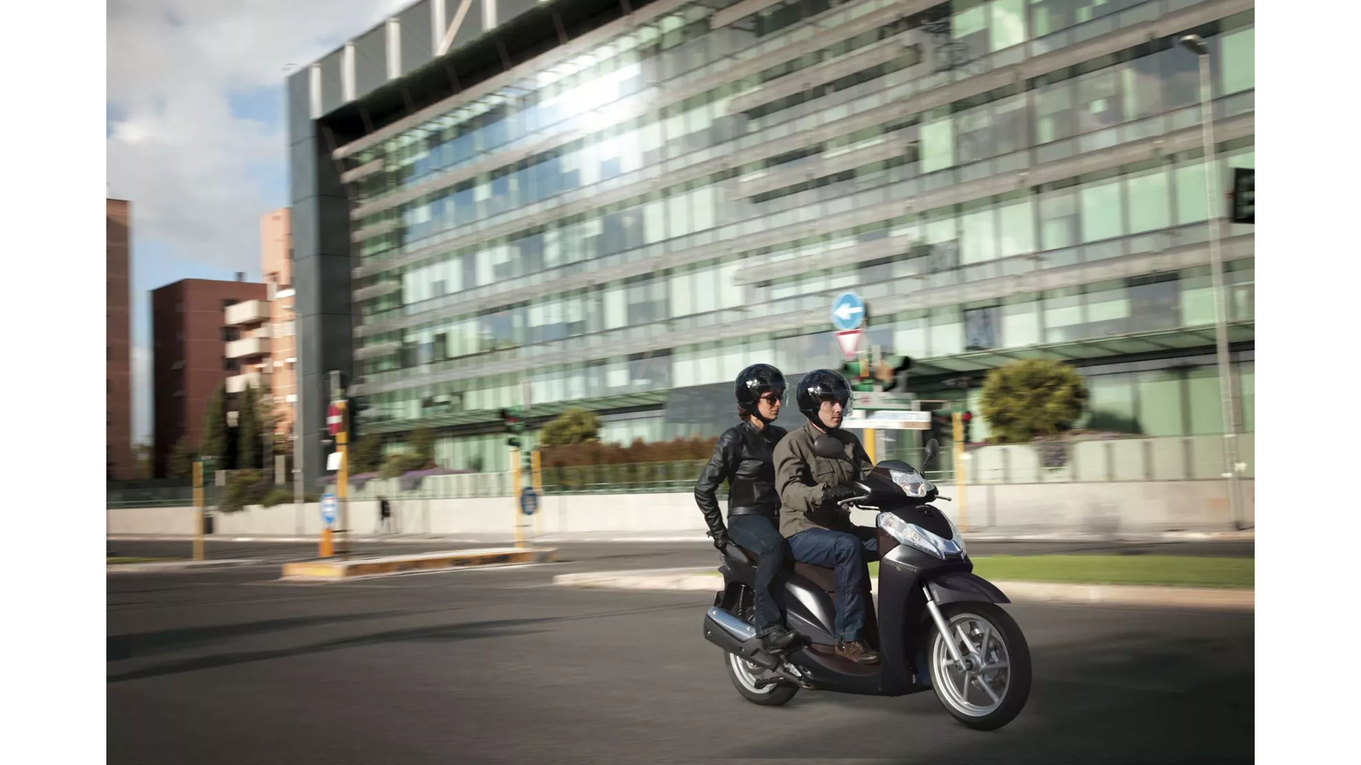 Honda SH300i - Image 6 Honda SH300i - Image 6