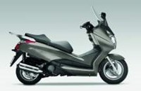 Honda FES 125 S-Wing 2013 - Bild 2 Honda FES 125 S-Wing 2013 - Bild 2