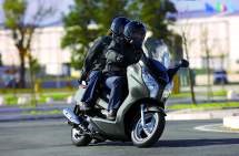 Honda FES 125 S-Wing 2013 - Bild 3