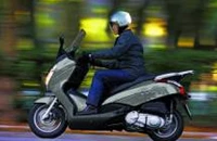 Honda FES 125 S-Wing 2013 - Bild 11 Honda FES 125 S-Wing 2013 - Bild 11