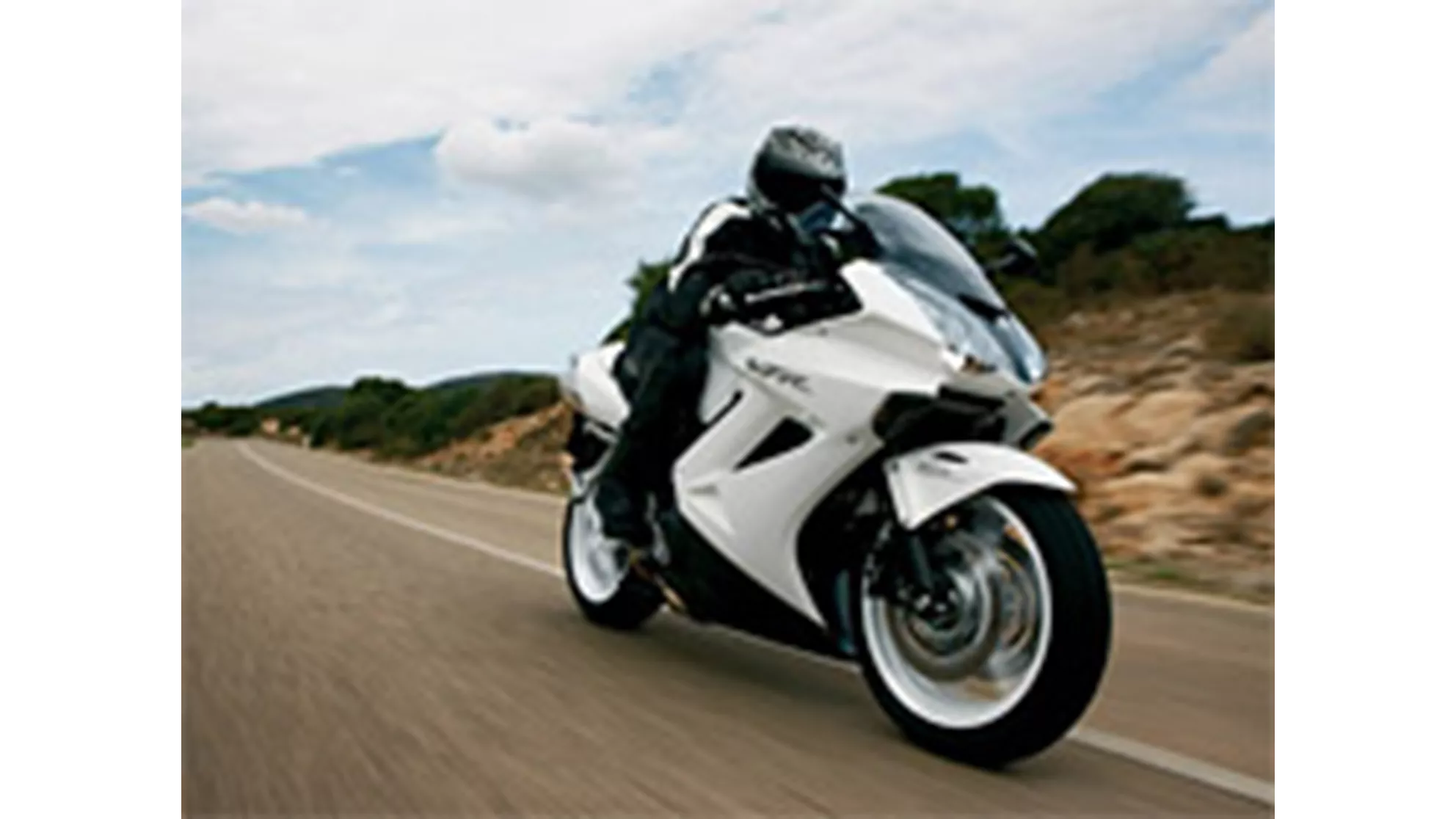 Honda VFR 800 F - Image 6 Honda VFR 800 F - Image 6