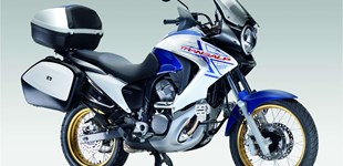 Honda XL 700V Transalp 2013 vs Honda CRF1100L Africa Twin 2020