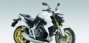 KTM 1290 Super Adventure S 2017 vs Honda CB 1000 R 2013