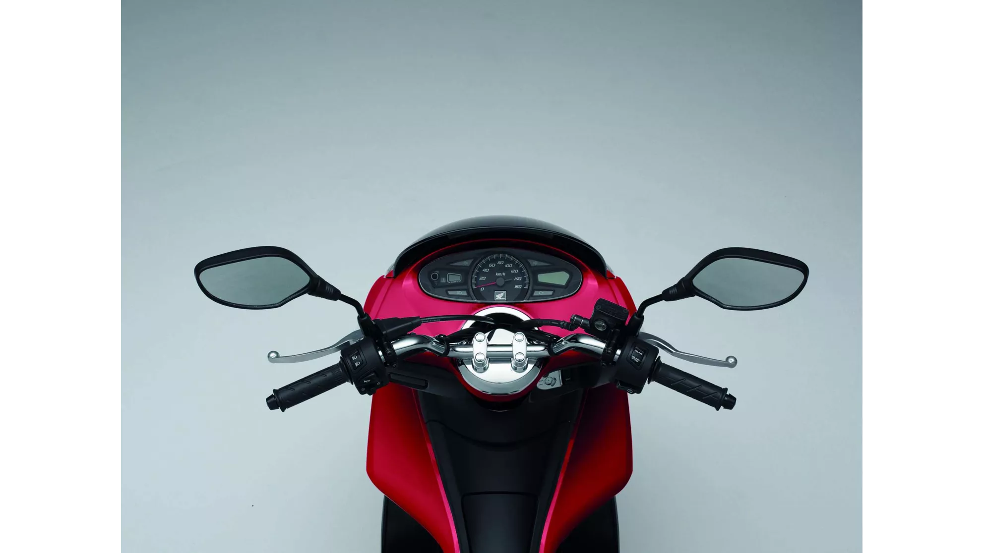 Honda PCX125 - Image 1 Honda PCX125 - Image 1