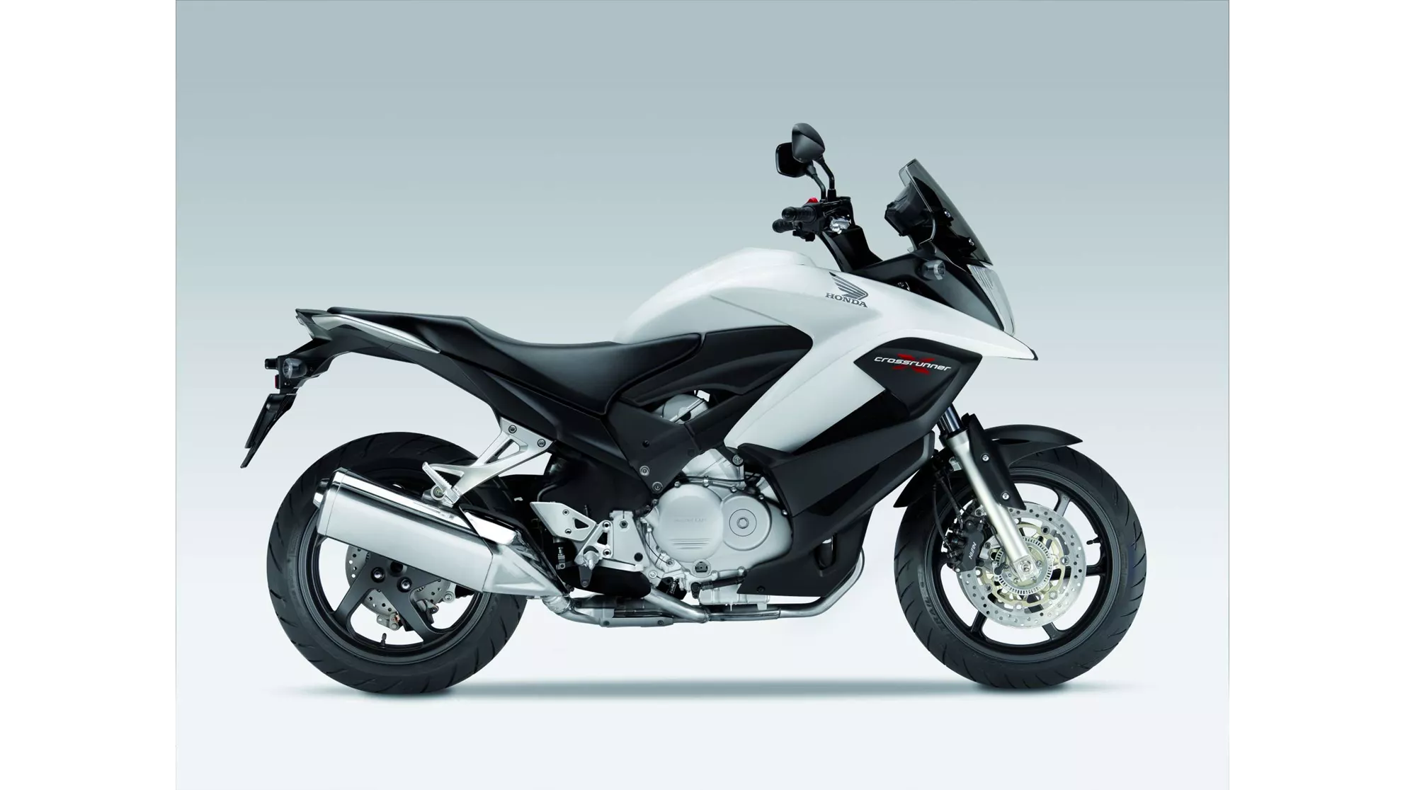 Honda VFR800X Crossrunner - Image 5 Honda VFR800X Crossrunner - Image 5