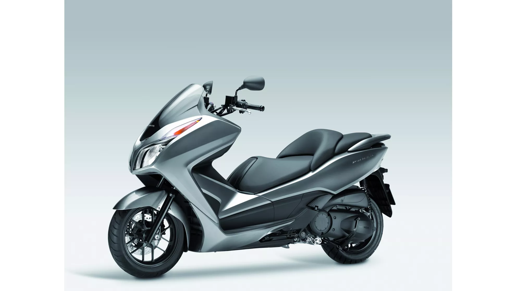Honda NSS 300 Forza - Image 5 Honda NSS 300 Forza - Image 5
