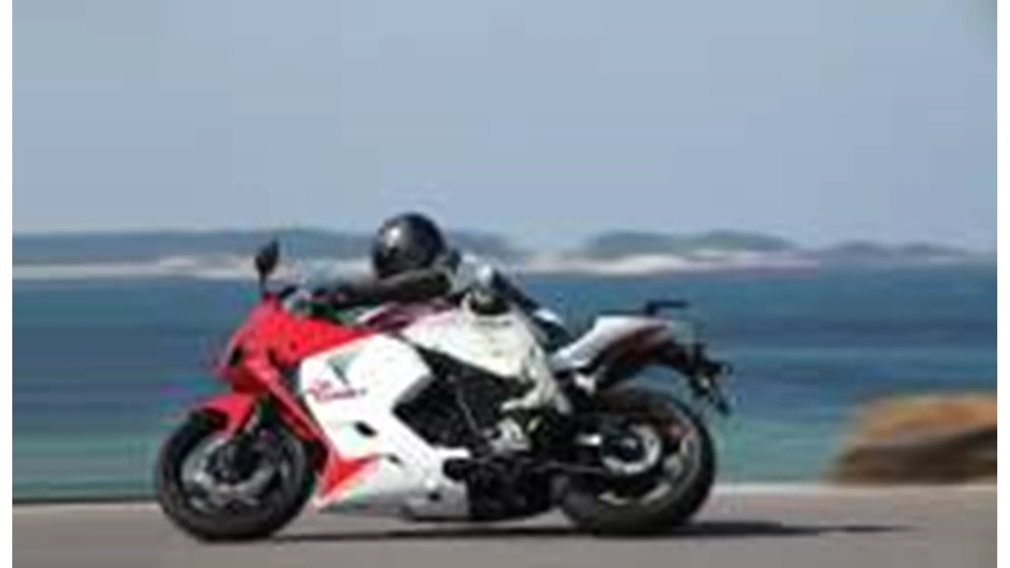 Hyosung GT 650iR Sport - Image 1 Hyosung GT 650iR Sport - Image 1