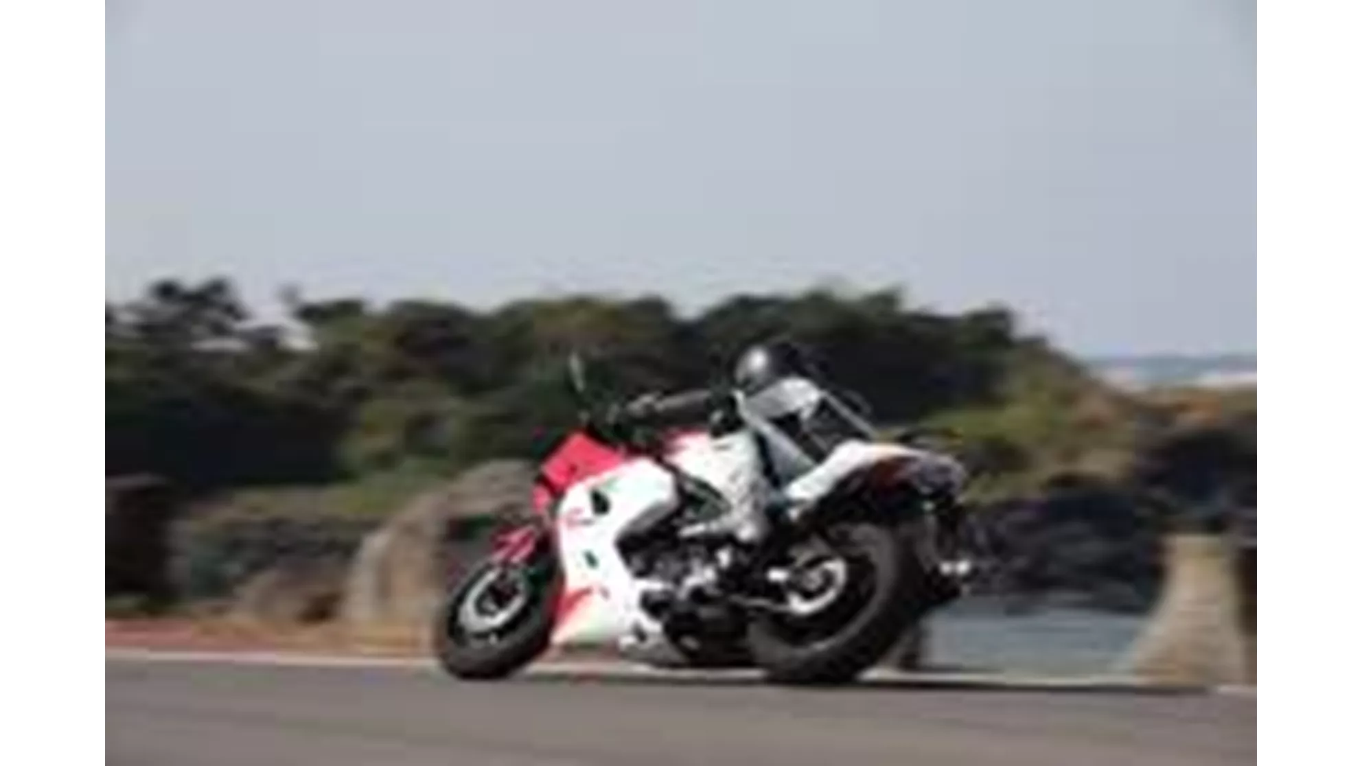 Hyosung GT 650iR Sport - Image 9 Hyosung GT 650iR Sport - Image 9