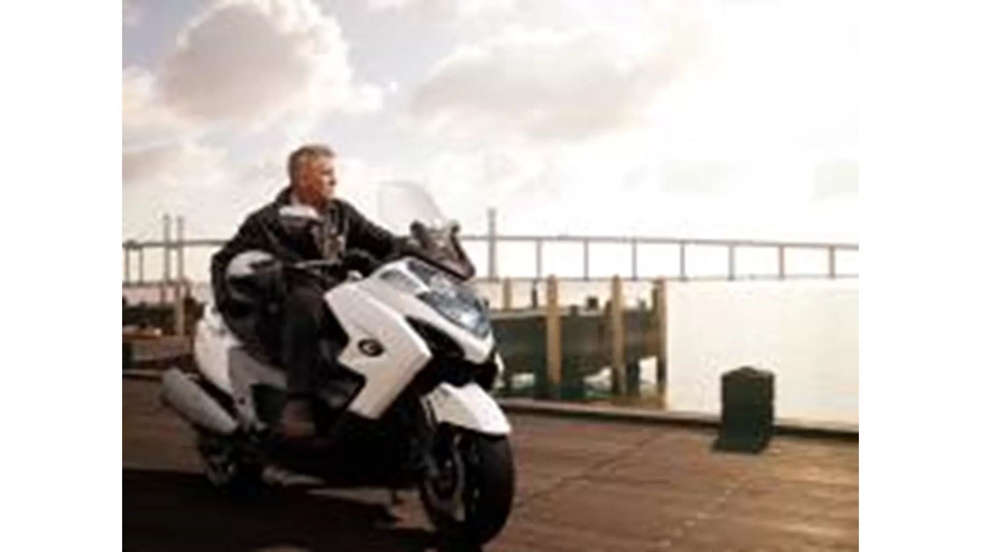 Kymco Myroad 700i - Image 1 Kymco Myroad 700i - Image 1
