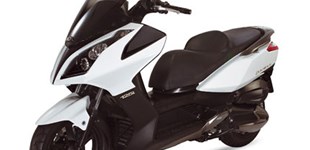 Honda Forza 125 2016 vs Kymco Downtown 125i 2013