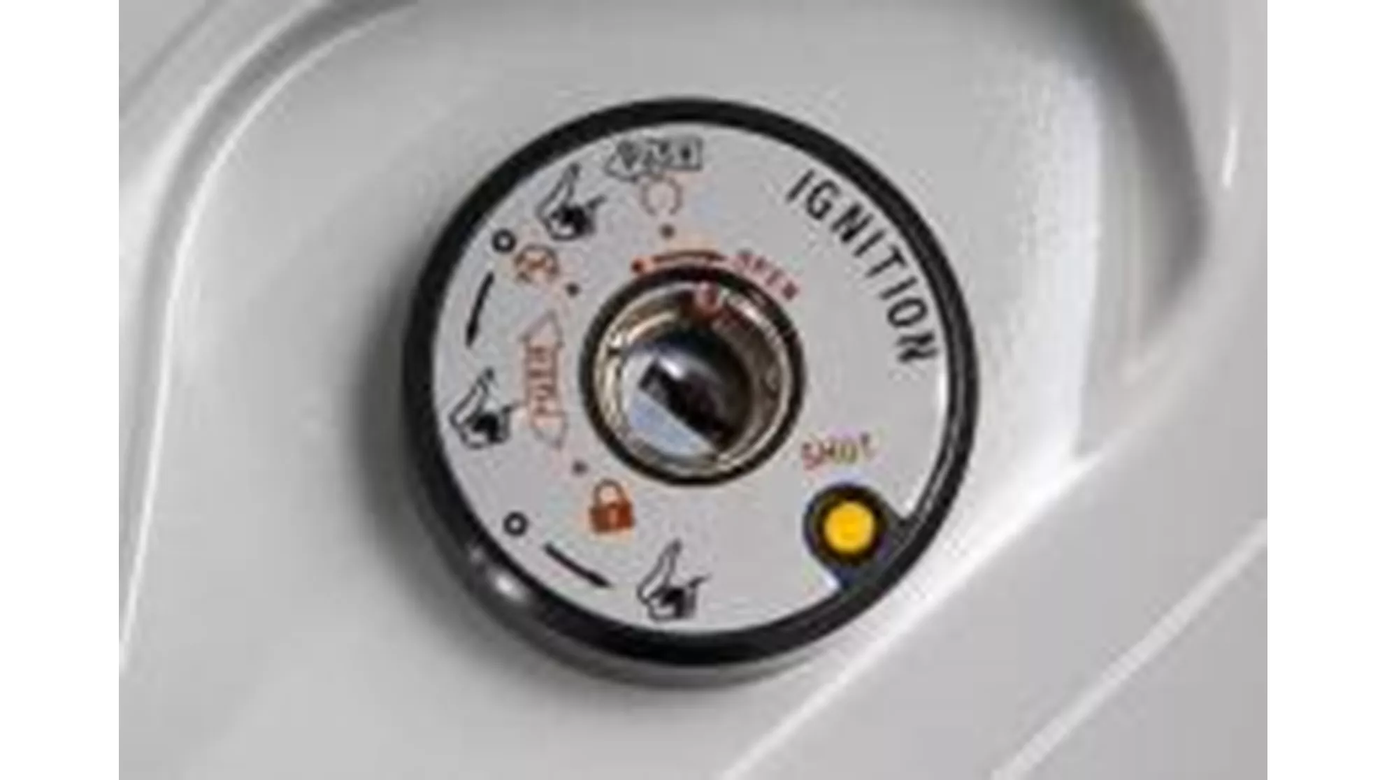 Kymco People GT 125i - Image 2 Kymco People GT 125i - Image 2