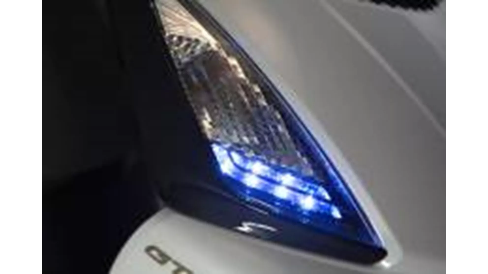 Kymco People GT 125i - Image 3 Kymco People GT 125i - Image 3