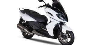 Kymco K-XCT 125i 2013 vs Gilera Nexus 125 2012