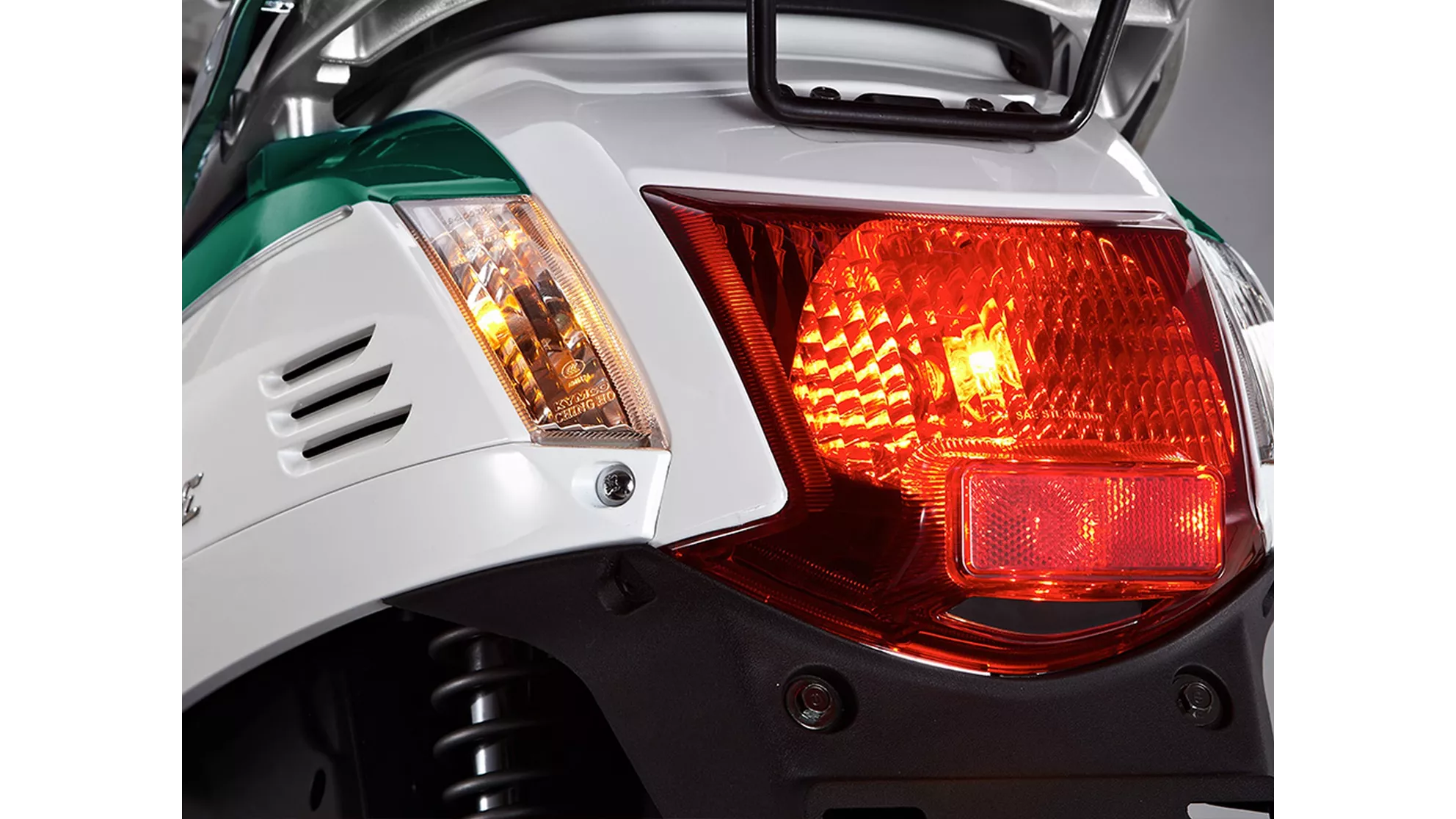 Kymco Like LX 50 2T - Image 7 Kymco Like LX 50 2T - Image 7