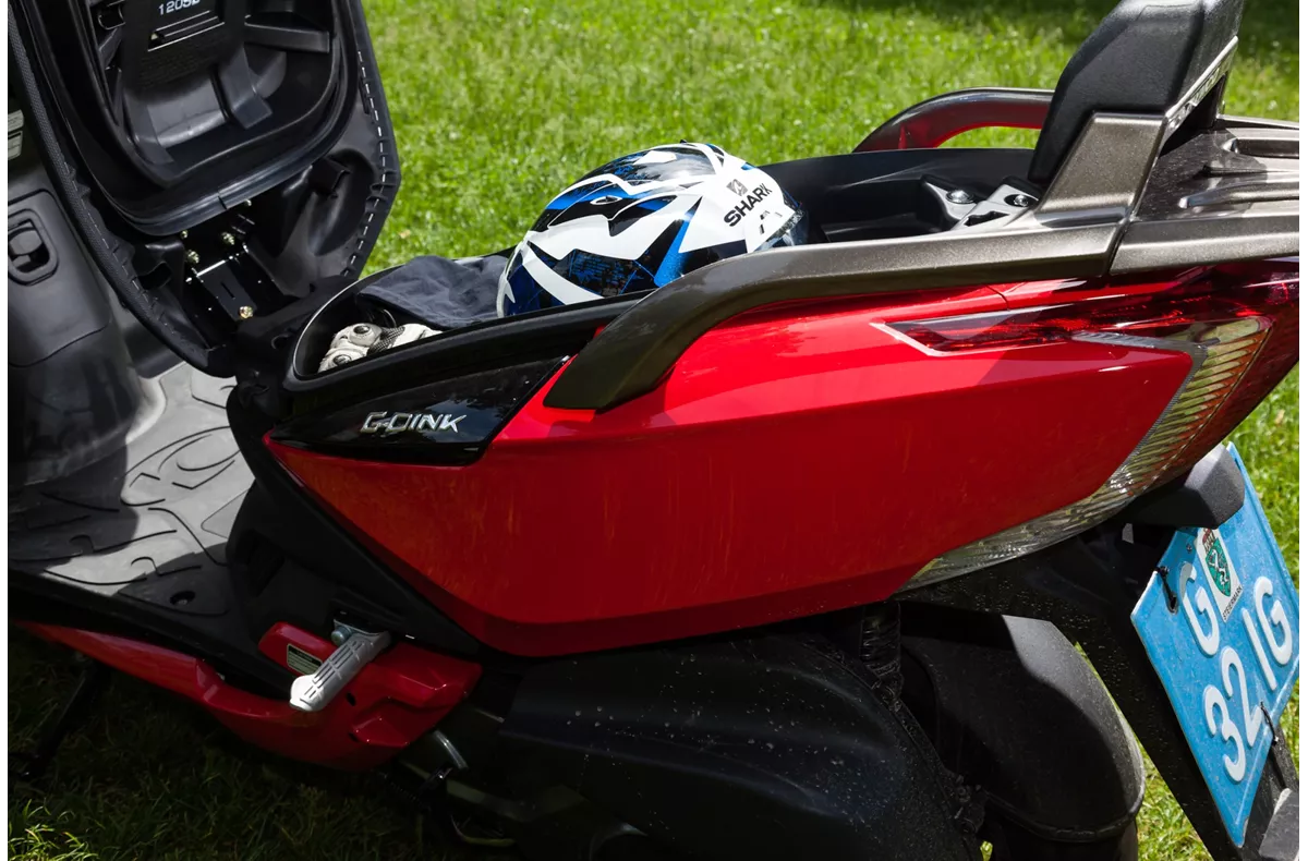 Kymco G-Dink 300i Kymco G-Dink 300i