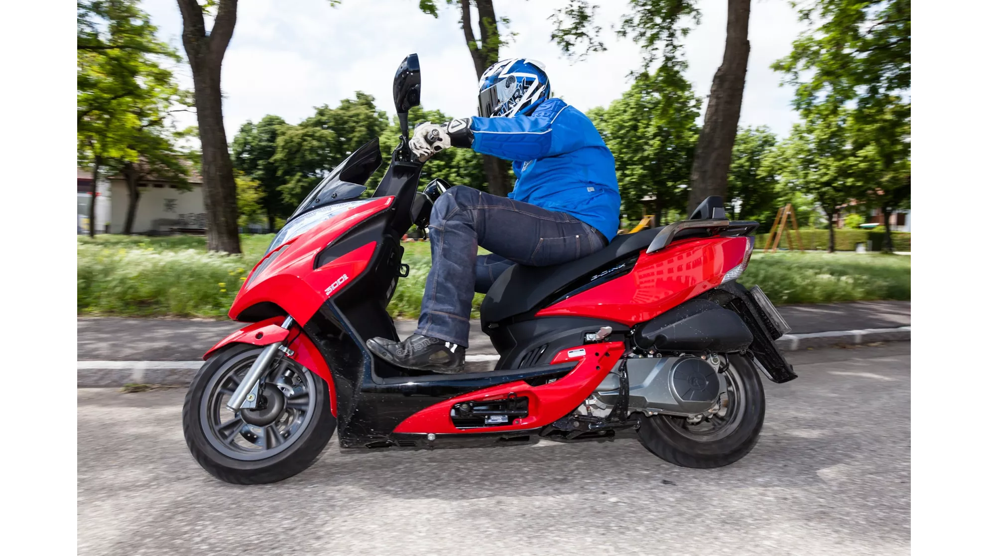 Kymco G-Dink 300i - Image 1 Kymco G-Dink 300i - Image 1