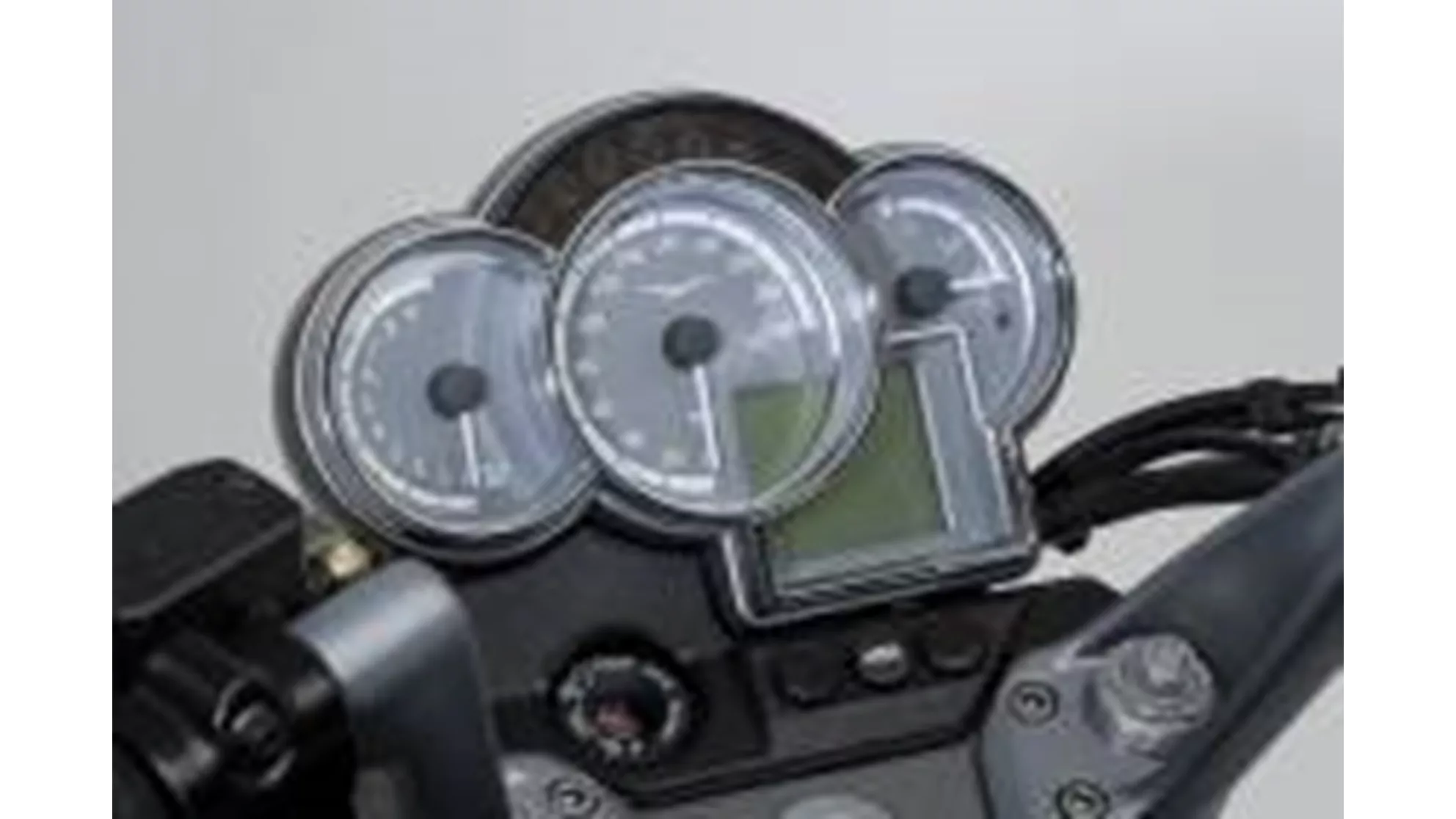 Moto Guzzi Breva 1200 - Image 4 Moto Guzzi Breva 1200 - Image 4