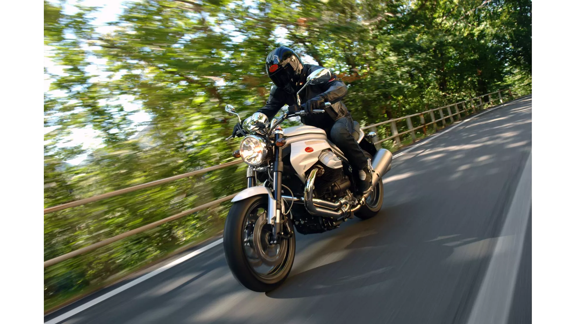 Moto Guzzi Griso 1200 8V - Image 10 Moto Guzzi Griso 1200 8V - Image 10