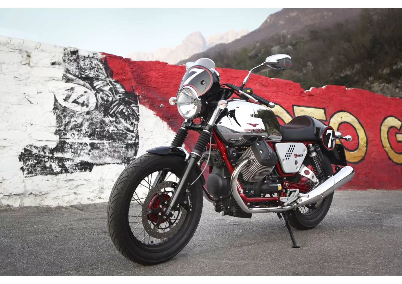 Moto Guzzi V7 Racer 2013 Moto Guzzi V7 Racer 2013