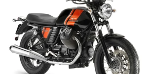Moto Guzzi Nevada 750 Classic 2009 vs Moto Guzzi V7 750 Special 2013 Moto Guzzi Nevada 750 Classic 2009 vs Moto Guzzi V7 750 Special 2013