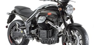 Moto Guzzi V100 Mandello 2023 vs Moto Guzzi Griso 1200 8V Black Devil 2013