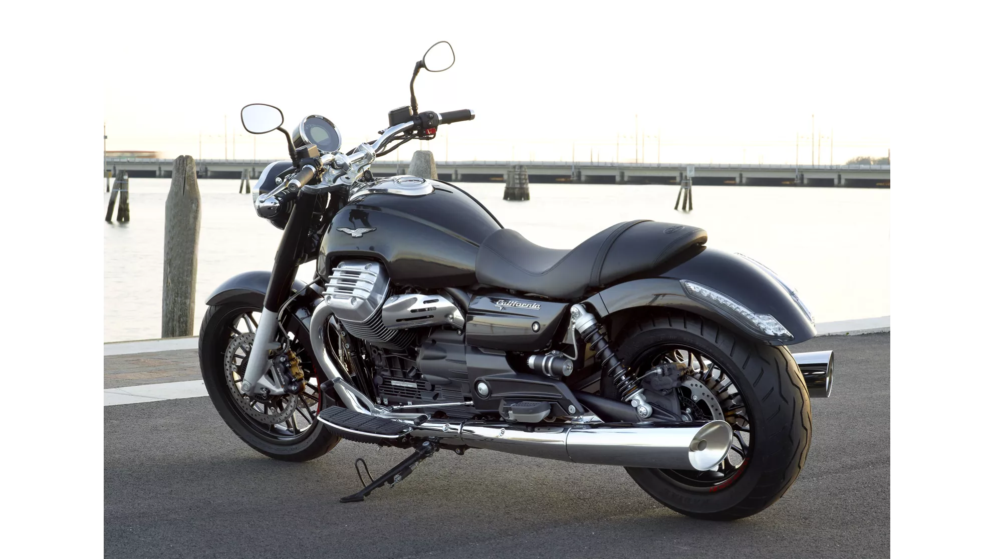 Moto Guzzi California 1400 Custom - Image 5 Moto Guzzi California 1400 Custom - Image 5