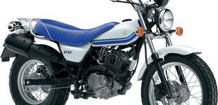 KTM 125 Duke 2011 vs Suzuki VanVan 125 2013