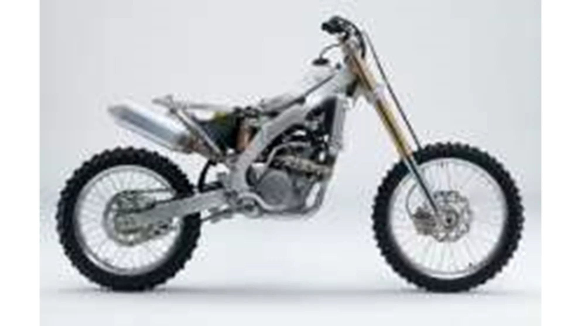 Suzuki RM-Z250 - Image 4 Suzuki RM-Z250 - Image 4