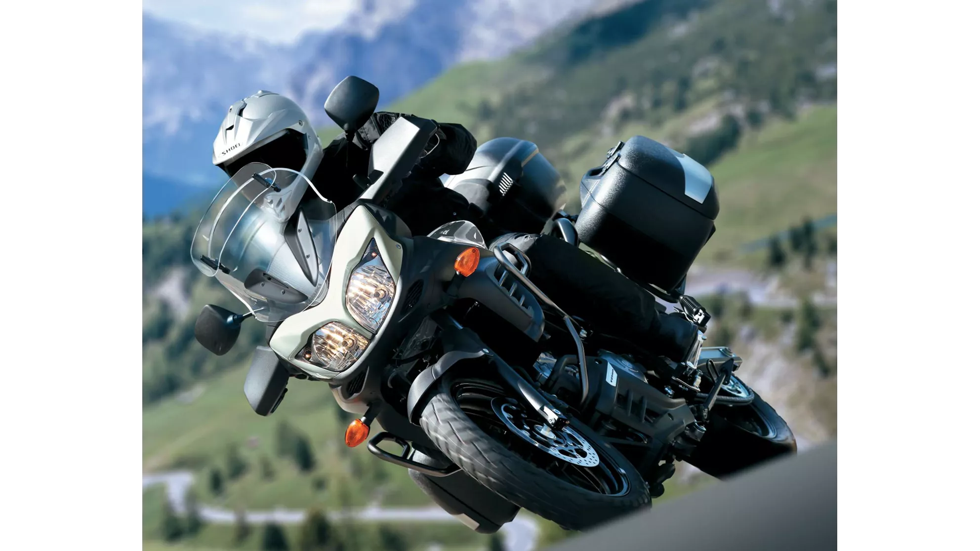 Suzuki V-Strom 650 - Image 3 Suzuki V-Strom 650 - Image 3