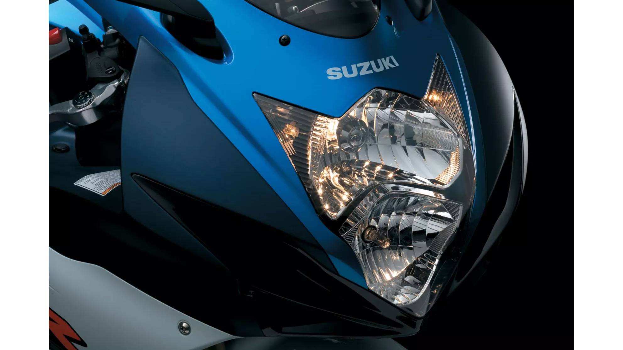 Suzuki GSX-R 750 - Image 6 Suzuki GSX-R 750 - Image 6