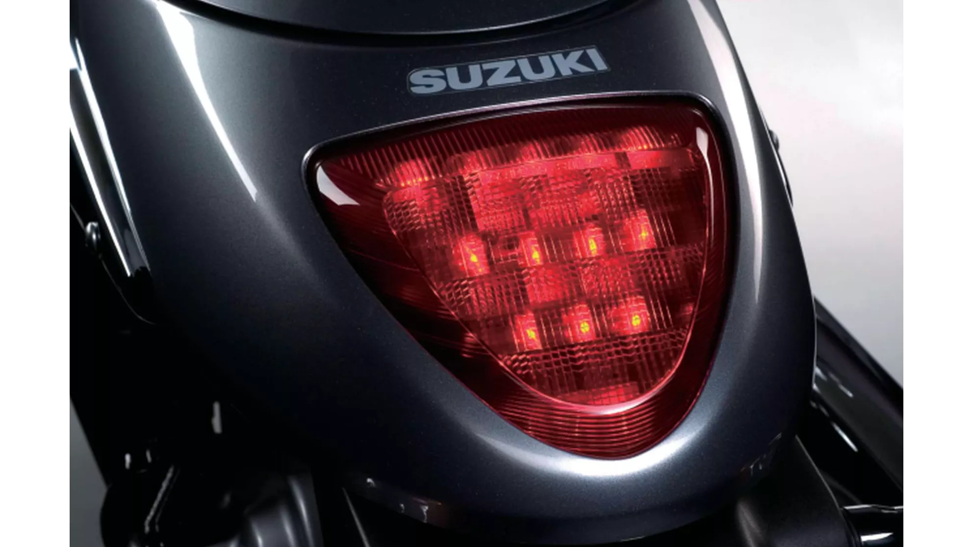 Suzuki Intruder M800 - Image 6 Suzuki Intruder M800 - Image 6