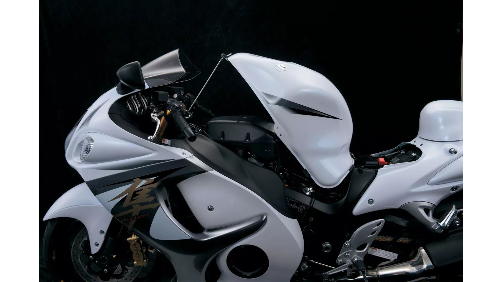 Suzuki Hayabusa - Image 8 Suzuki Hayabusa - Image 8
