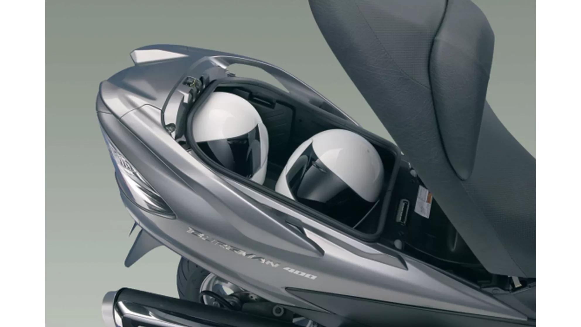 Suzuki Burgman 400 - Image 1 Suzuki Burgman 400 - Image 1