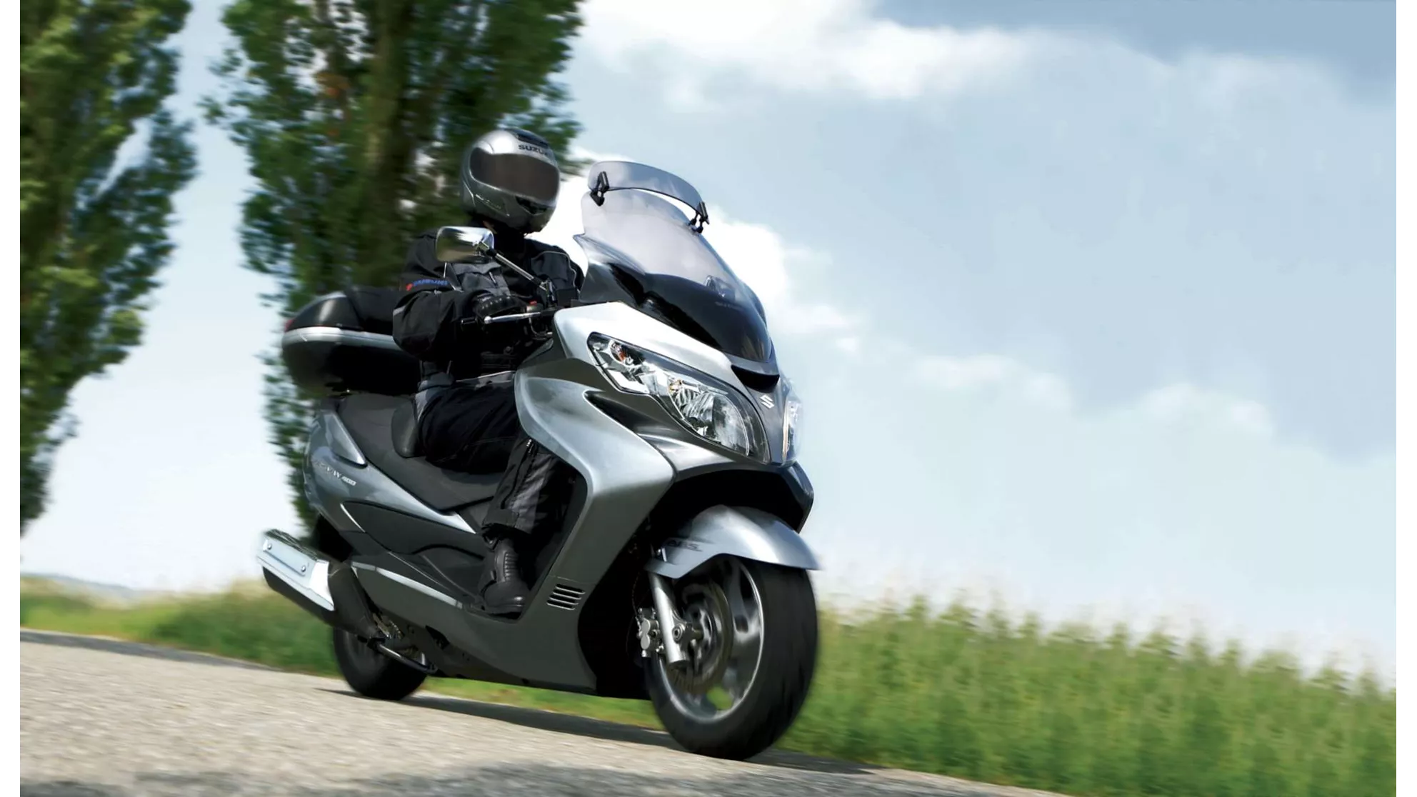 Suzuki Burgman 400 - Image 3 Suzuki Burgman 400 - Image 3