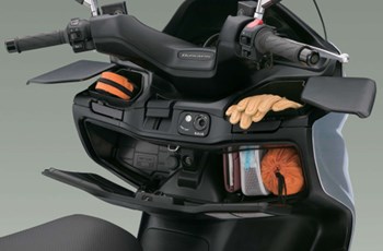 Suzuki Burgman 400 2013 - Bild 12