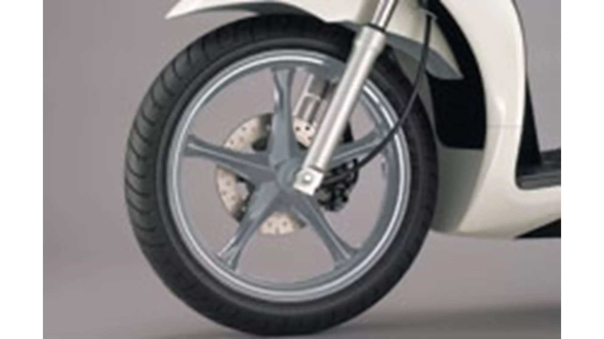 Suzuki UX 125 Sixteen - Image 7 Suzuki UX 125 Sixteen - Image 7