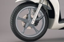 Suzuki UX 125 Sixteen 2013 - Bild 9