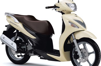 Suzuki UX 125 Sixteen 2013 - Bild 12